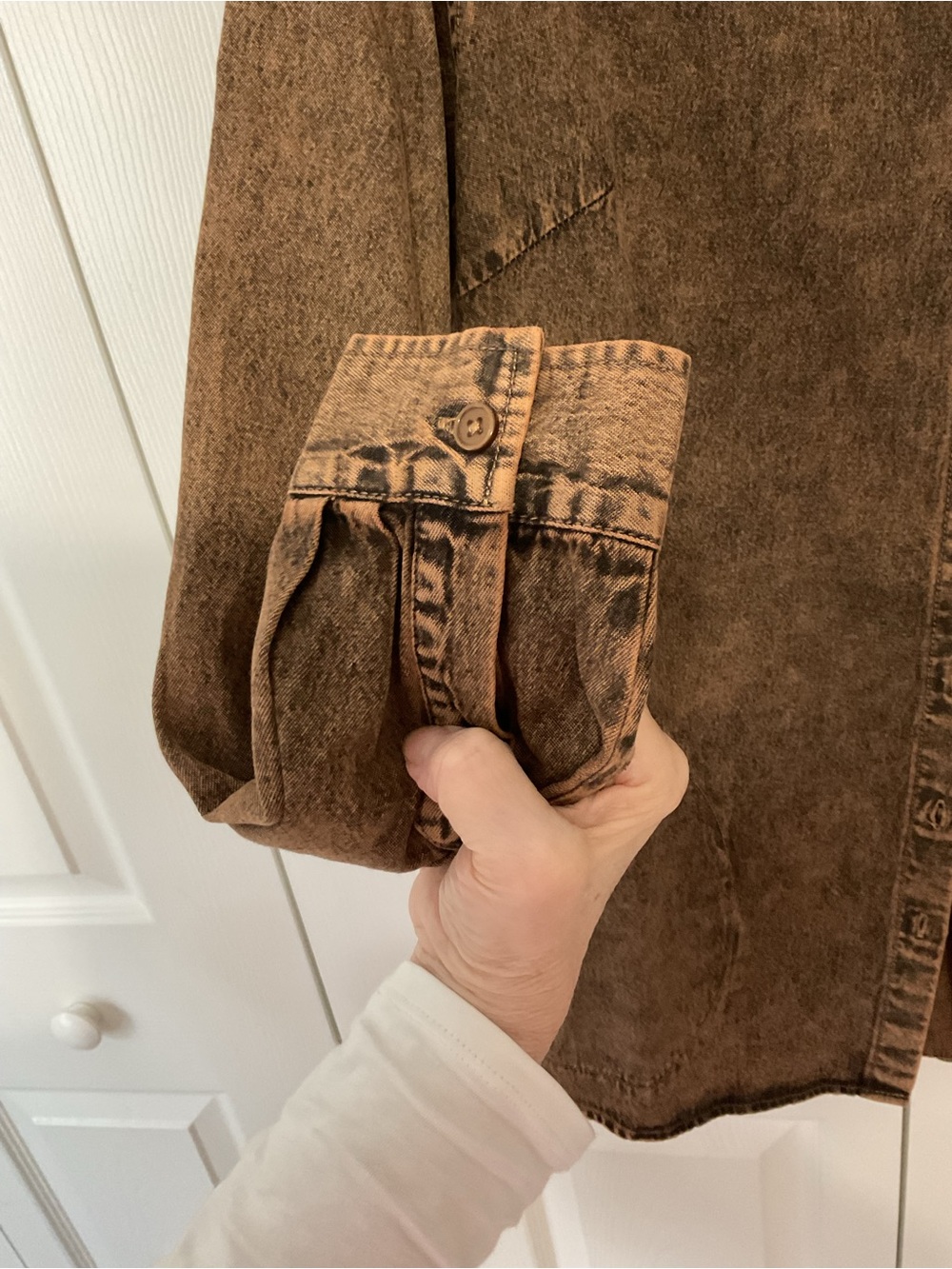 Joan Rivers Casual  Vintage Washed Brown Button-Up Shirt - Picture 5 of 8
